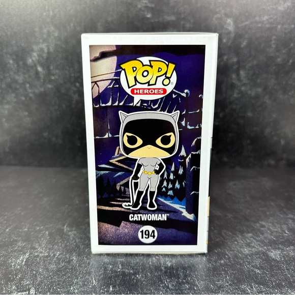 FUNKO POP HEROES BATMAN THE ANIMATED SERIES 194 CATWOMAN VINYL FIGURE NEW - Picture 3 of 6